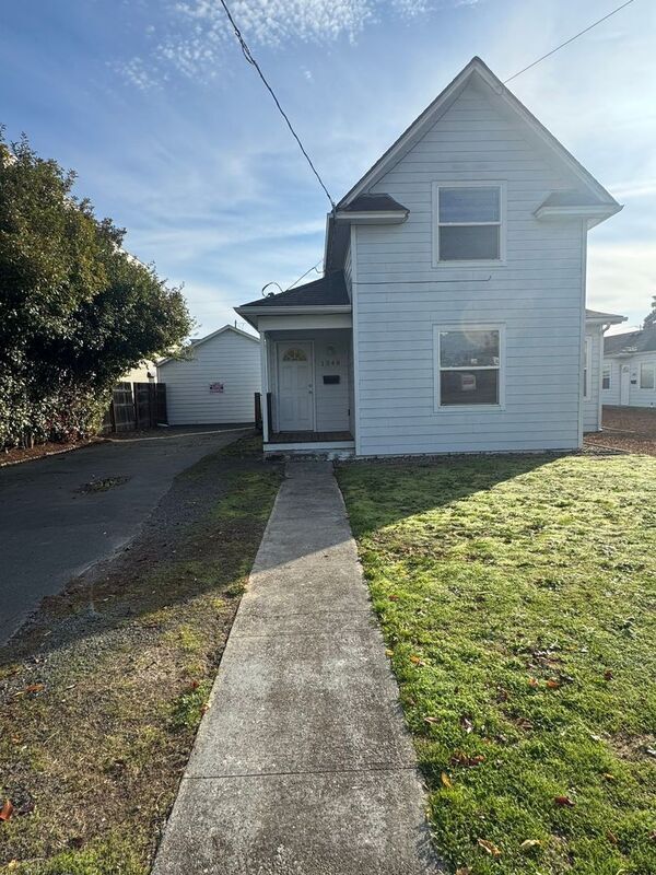 Foto del edificio - 1348 12th St SE