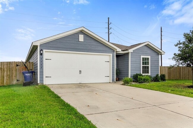 Building Photo - 5502 Sapphire Lagoon Rd