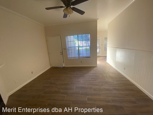 Building Photo - 1 br, 1 bath House - 1126 W ELLIOT RD #1056