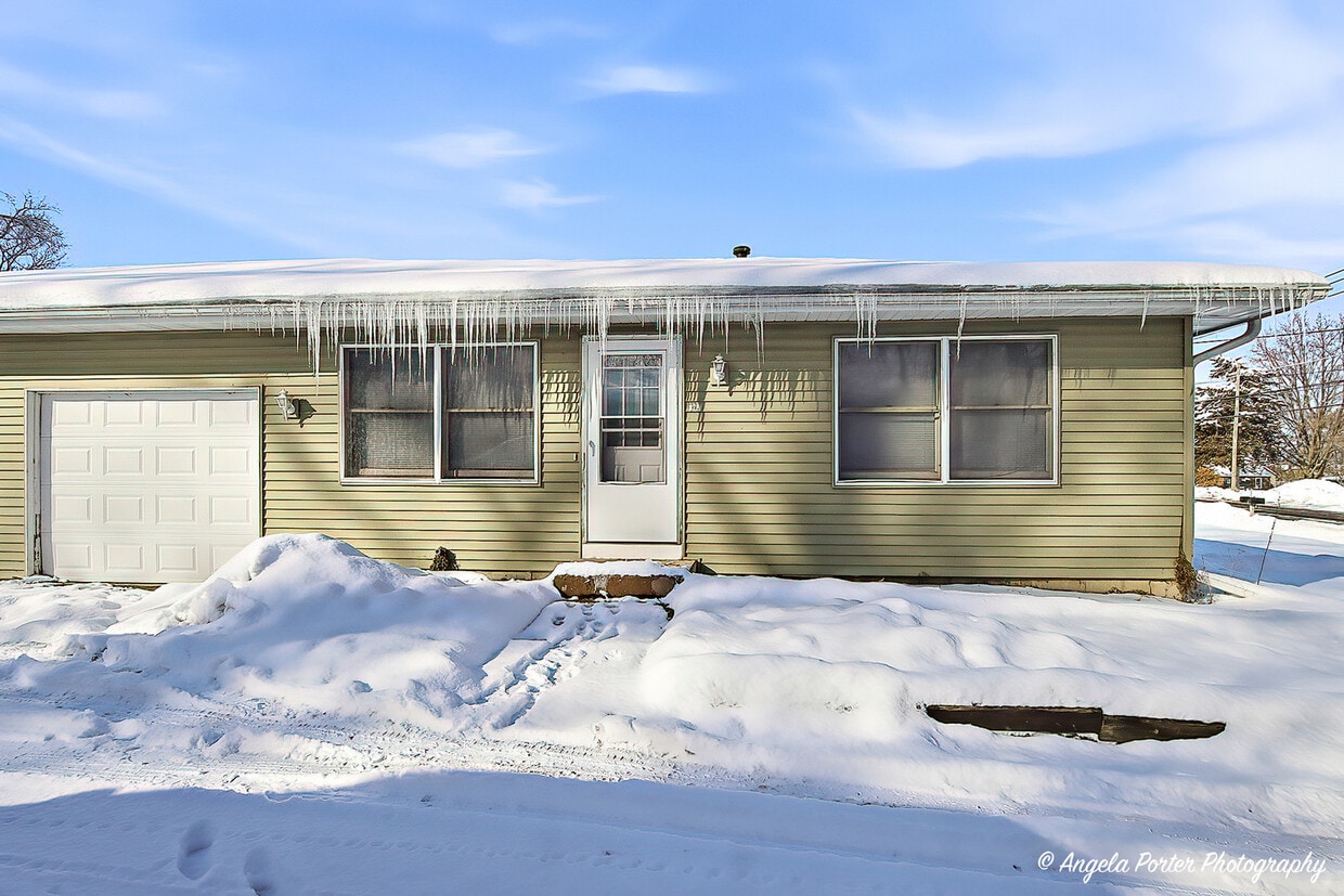 Primary Photo - 829 Washington St