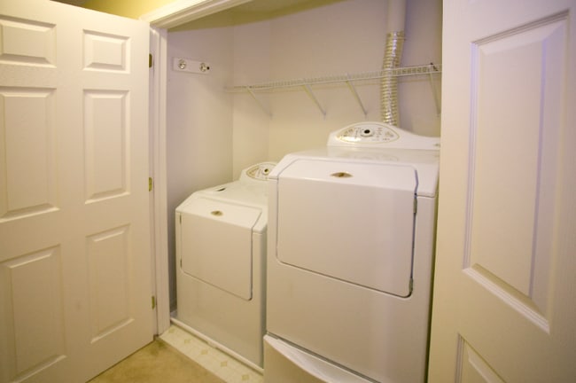 Building Photo - 42243 Black Rock Terrace