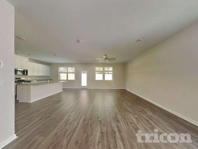 Foto del edificio - 184 Chapelcrest Ln