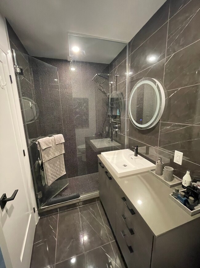 Photo du bâtiment - 1575 Rue Gareau