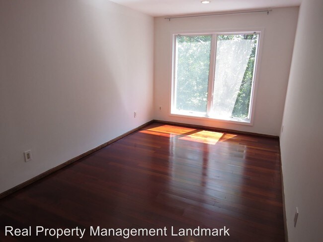 Building Photo - 1 br, 1 bath House - 3 Indian Hill Ct