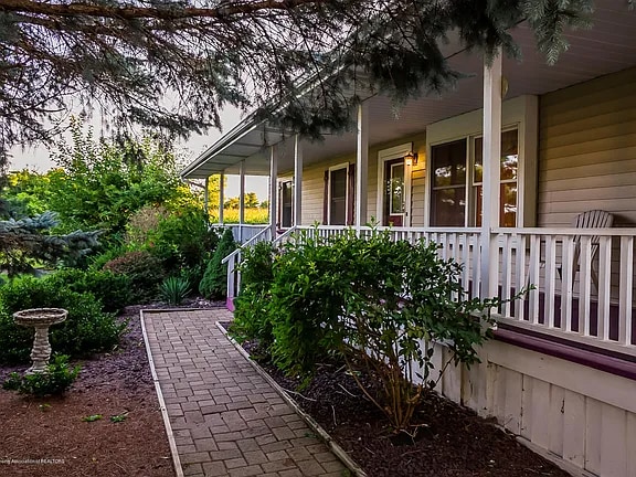 Photo - 6275 Oneida Rd (Charlotte, MI)