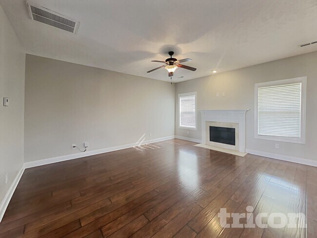 Foto del edificio - 1257 Morstead Dr