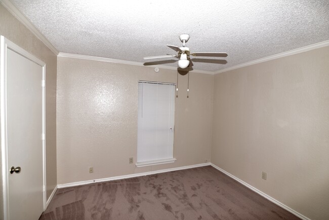 Building Photo - Rowlett 3 bedroom 2 bath