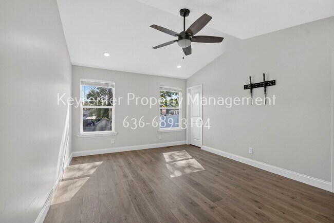 Foto del edificio - 926 Townhouse Ln