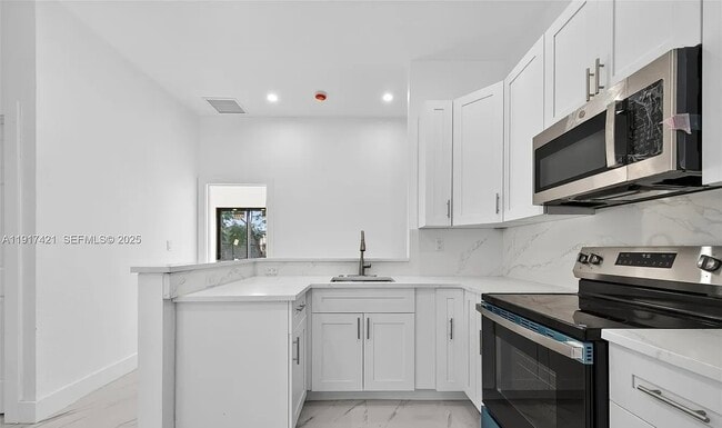 Foto del edificio - 14128 Madison St