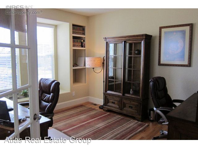Building Photo - 9365 Cottonwood Cir