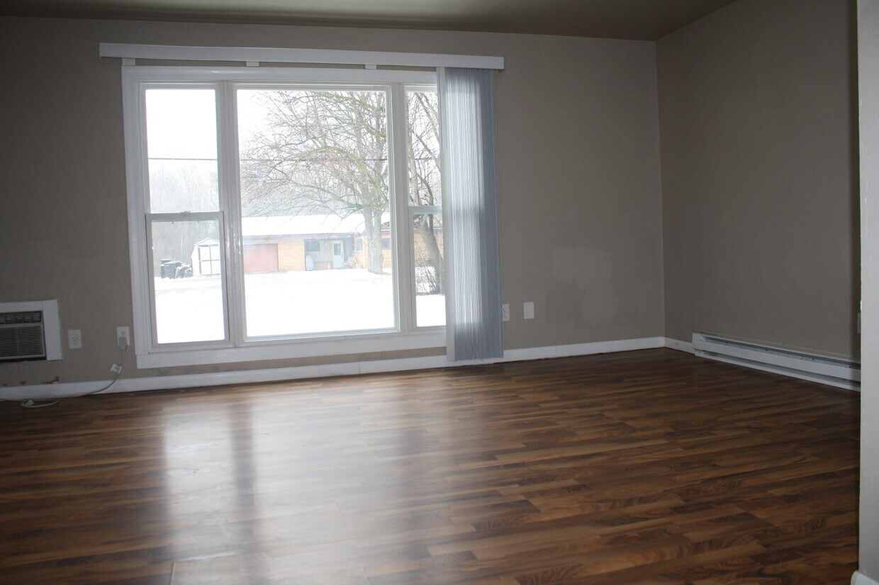 Primary Photo - 723 S Timmers Ln