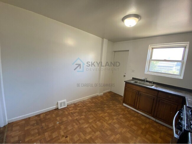 Foto del edificio - 5011 Jackson St