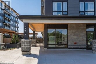 Building Photo - 247 Northfield Dr E