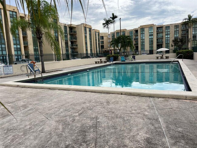 Foto del edificio - 2075 SW 122nd Ave