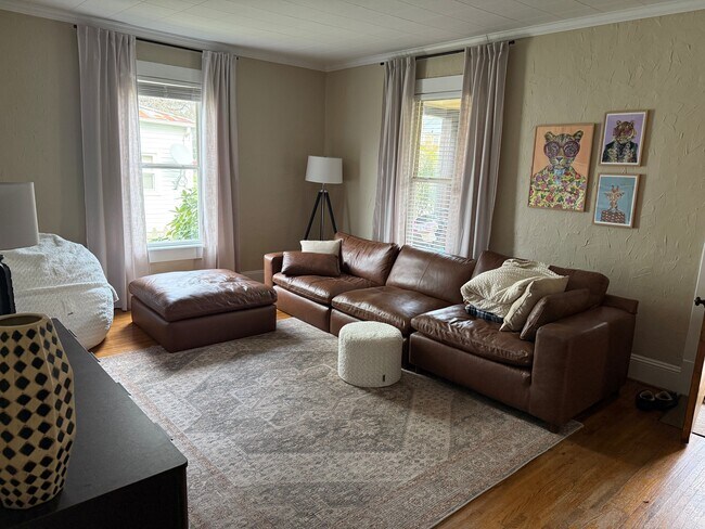 Foto del edificio - 316 W Maple St