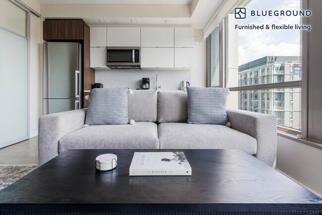 Foto del edificio - 301 M St SW