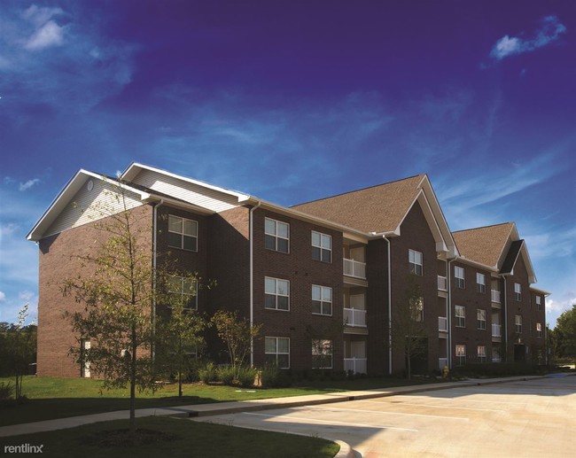Building Photo - 550 Beverly Dr