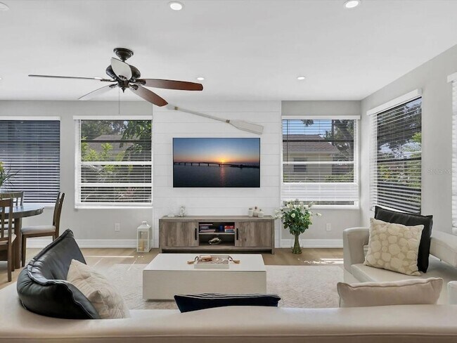 Foto del edificio - 2428 Whippoorwill Cir