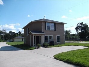 Building Photo - 2627 Desoto Sq Dr