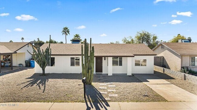 Building Photo - 3763 E Evans Dr