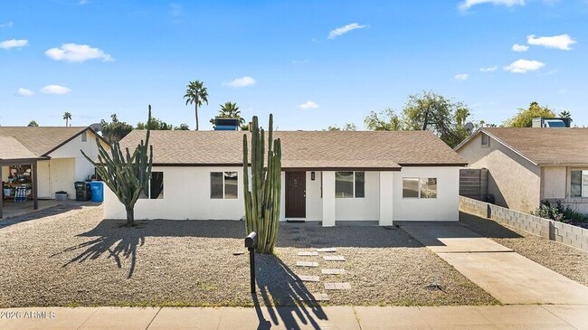 Foto del edificio - 3763 E Evans Dr