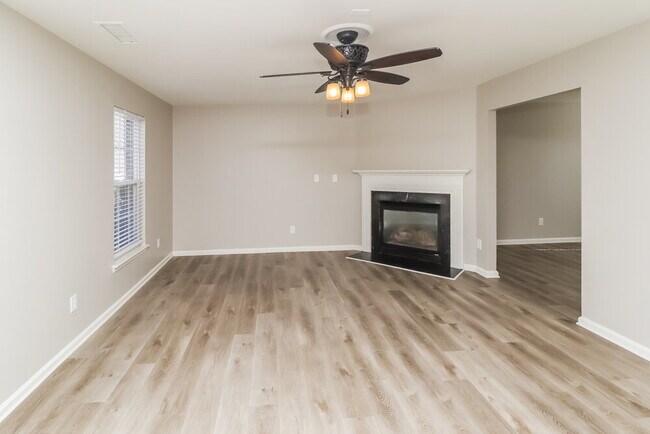 Foto del edificio - 8448 Angwin Pl