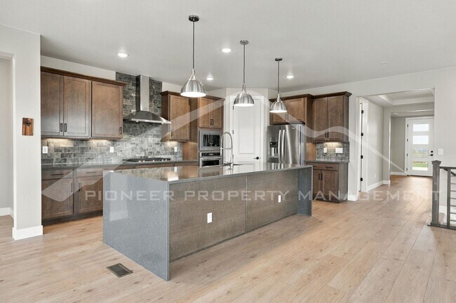 Foto del edificio - 23928 E 42nd Ave
