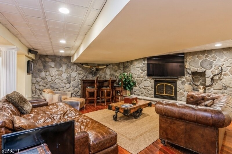 2 Geiger Ln, Warren, NJ 07059 Apartment for Rent in Warren, NJ