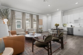 Building Photo - Luxe of Denton