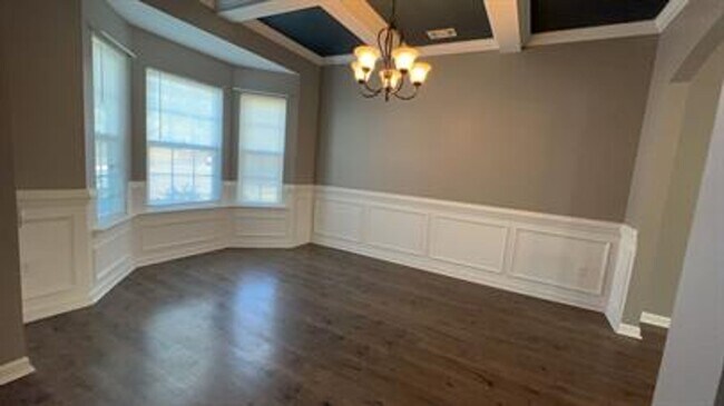Foto del edificio - 1605 Longleaf Ct