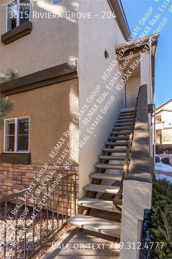 Building Photo - 3815 Riviera Grove