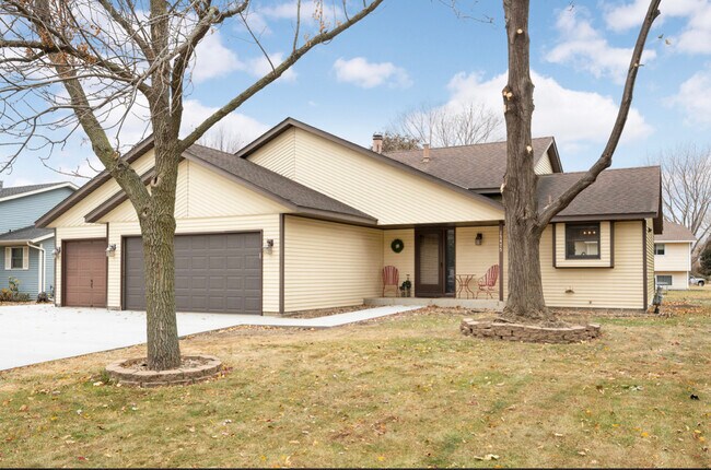 Foto del edificio - 15475 Danville Ave W