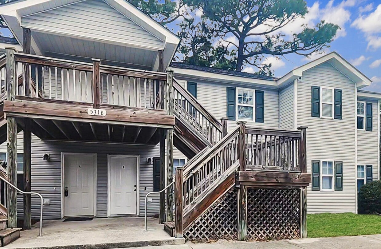 RENT SPECIAL! LOCATION, LOCATION, LOCATION! ONLY MINUTES TO WRIGHTSVILLE BEACH, CENTRAL TO ALL IL... - HAWTHORNE PARK GROUND LEVEL CONDO