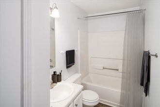 Interior Photo - Meadowbrook Luxury Apartments