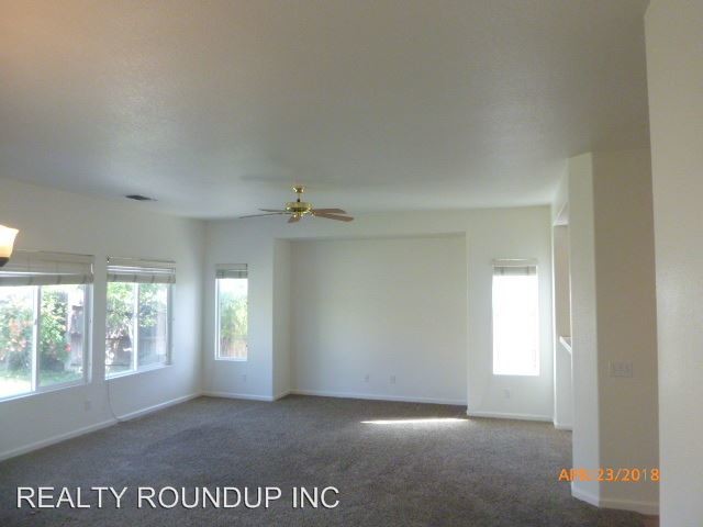 Building Photo - 5701 Gold Poppy Way