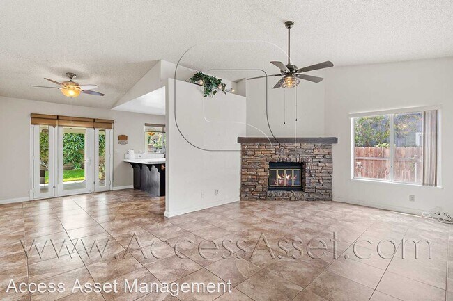 Building Photo - 3 br, 2 bath House - 15711 San Jacinto Ave