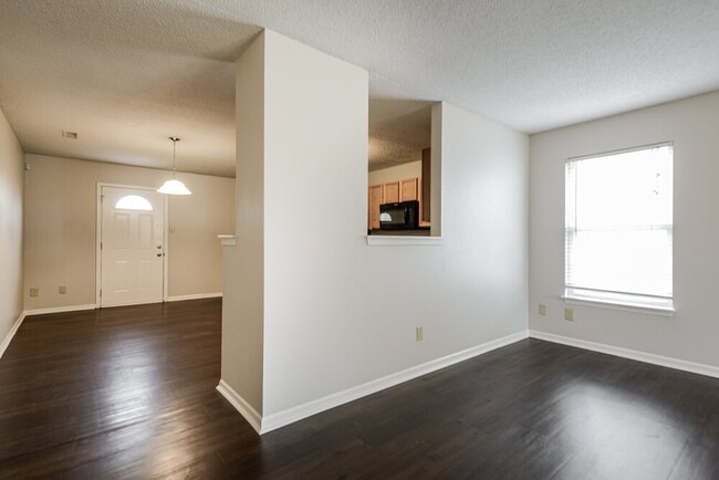 Building Photo - 1745 Brassica Way
