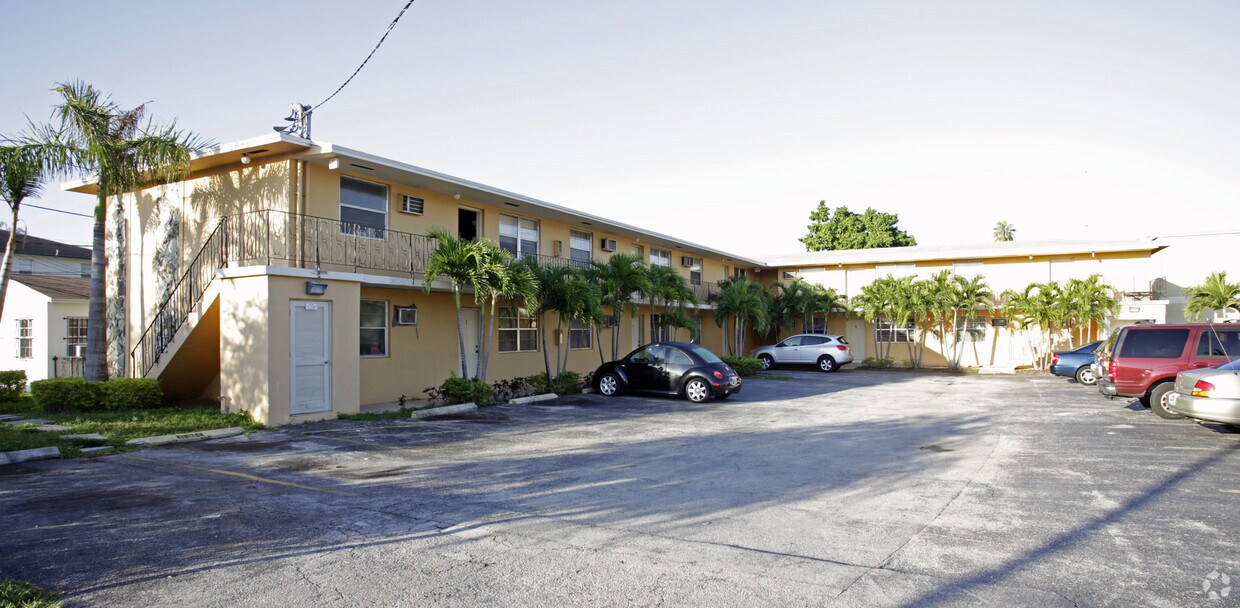 Primary Photo - 950 SW 66th Ave