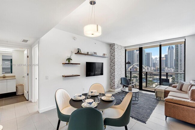 Building Photo - 1600 NE 1st Ave