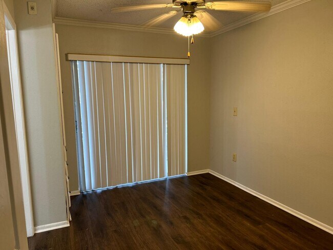 Foto del edificio - 126 Blue Pointe Way