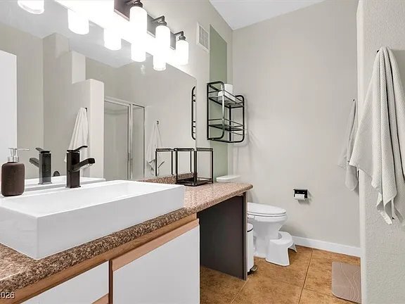 Foto del edificio - 5751 E Hacienda Ave