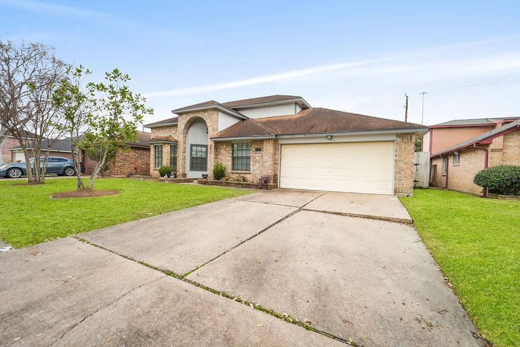 Foto principal - 7710 8 Willows Rd