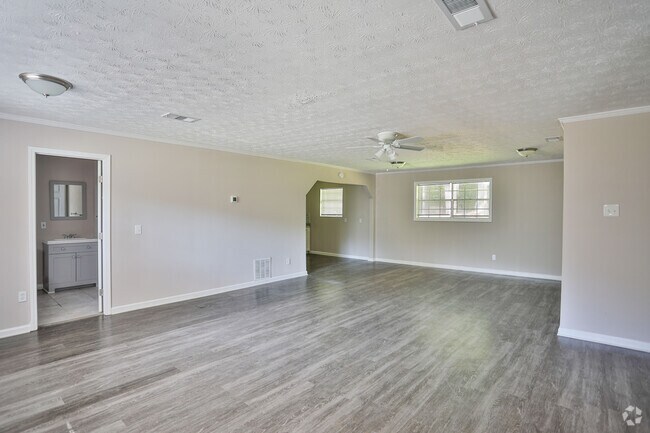 Townhomes At Pleasant Hill Atlanta Ga Apartments Com