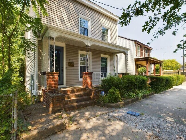 Building Photo - 916 Chimborazo Blvd