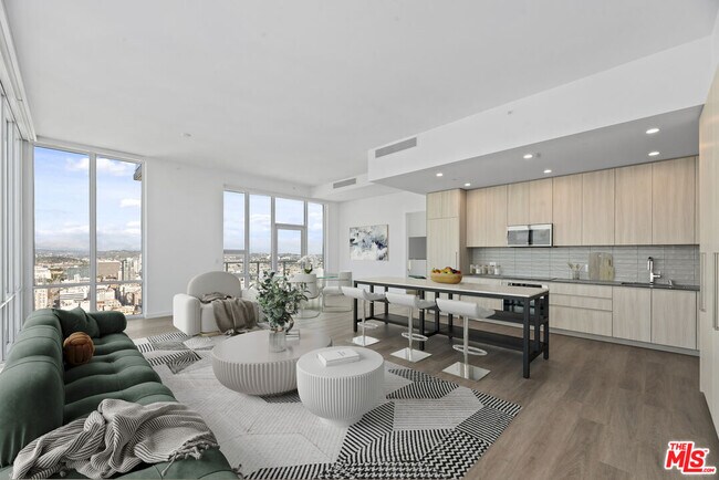 Foto del edificio - 230 W Olympic Blvd