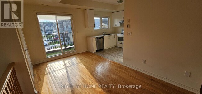 Photo du bâtiment - 9430 Bayview Ave