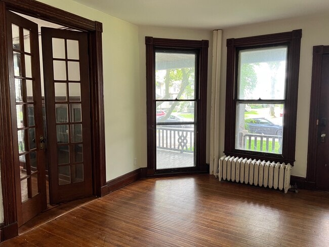 Building Photo - 308 Park Ave