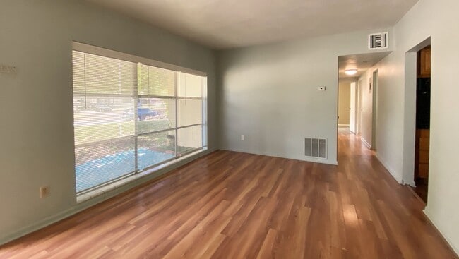 Building Photo - Winter Park 3 Bed, 2 Bath Home in Eastbroo...