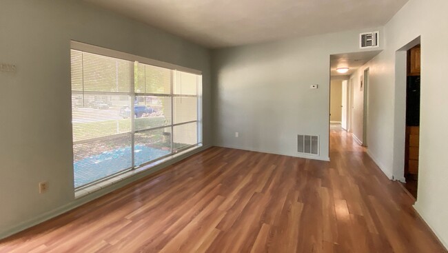 Foto del edificio - Winter Park 3 Bed, 2 Bath Home in Eastbroo...