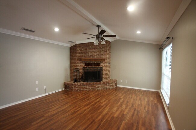 Building Photo - 3109 McDonald Rd